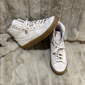 Nike Women's High-Top Sneakers in White and Brown